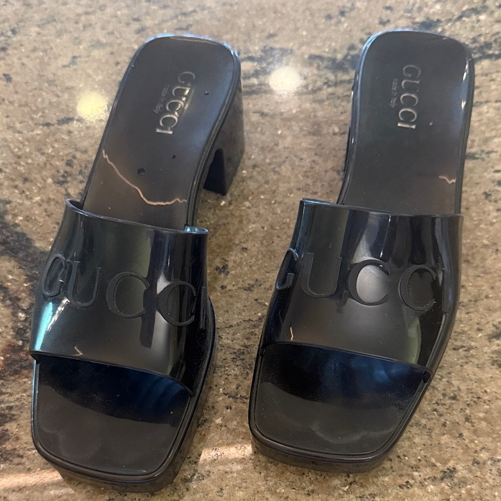 Gucci Shiny Black Women's Clogs